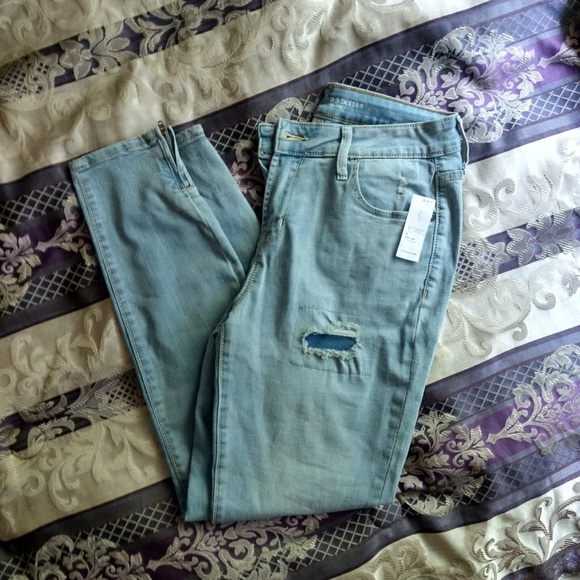 Skinny Midrise Jeans NWT - Picture 3 of 5
